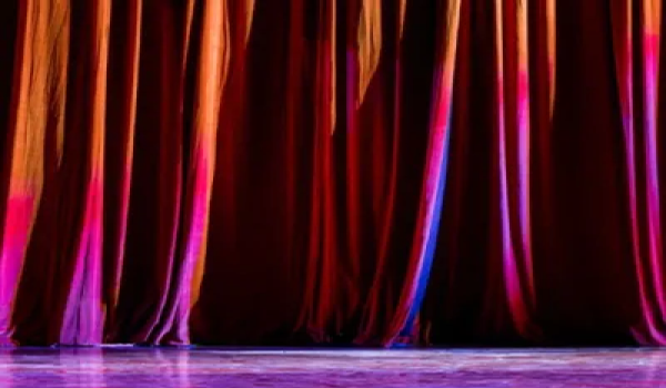 salle majestueuse de Rudy la Guallete